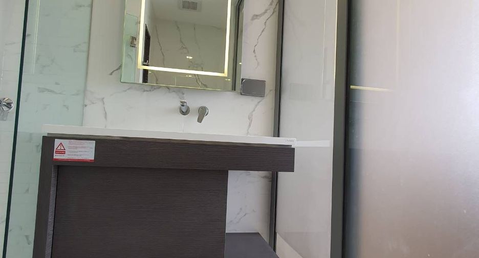 For rent 2 ベッドルーム apartment in Sathon, Bangkok