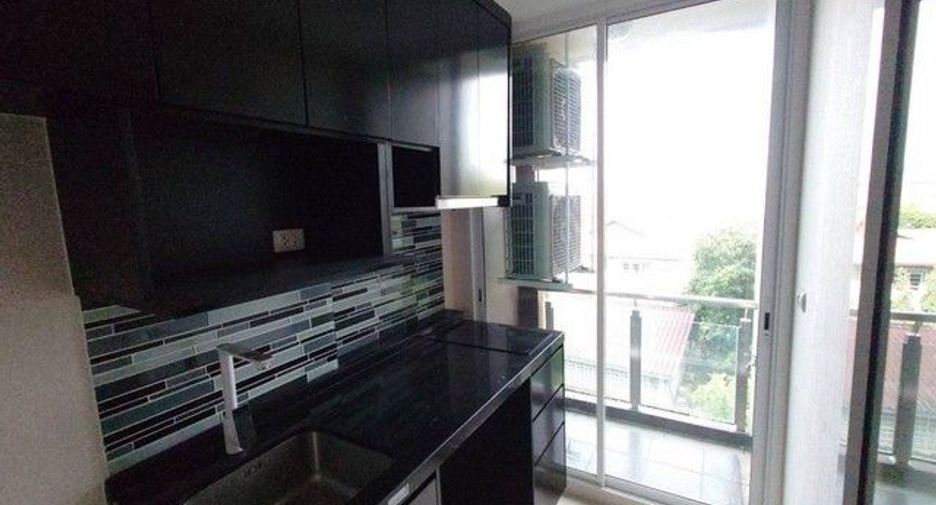 À vendre 1 chambre condo à Bang Phlat, Bangkok