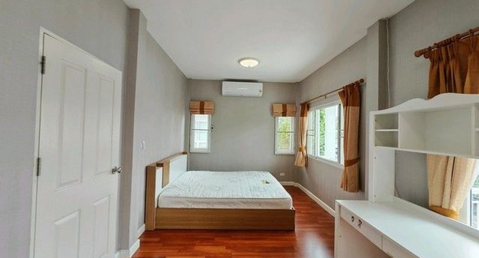 À louer 3 chambres maison à Mueang Nonthaburi, Nonthaburi