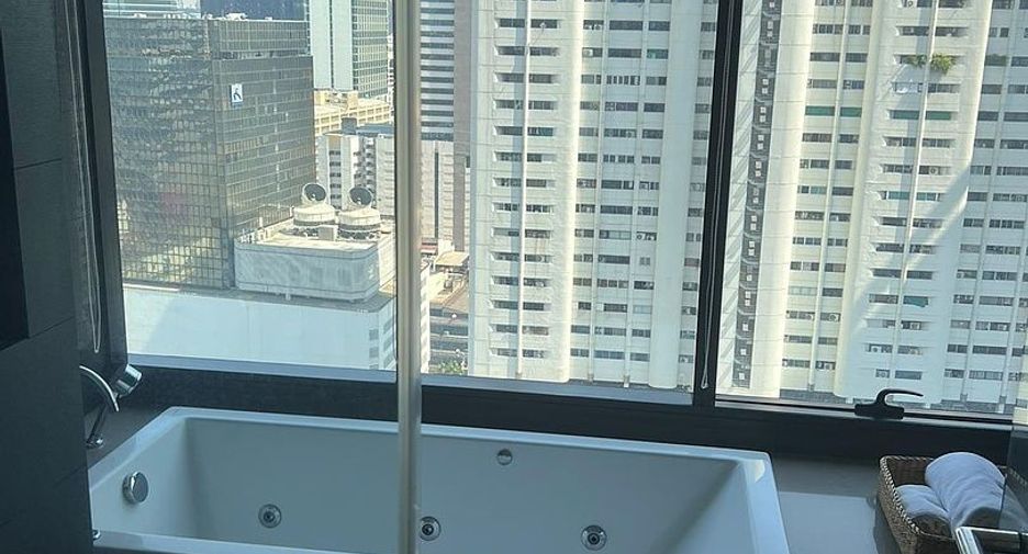 Apartamento en alquiler de 1 habitaciones en Bang Rak, Bangkok