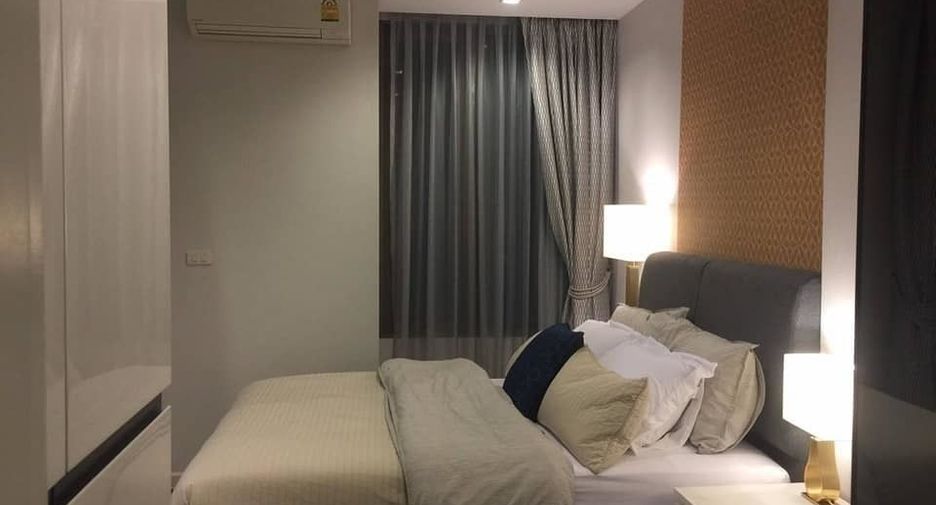 Apartamento en alquiler de 1 habitaciones en Sathon, Bangkok