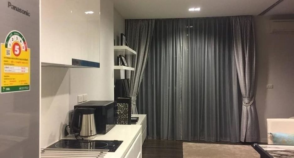 Apartamento en alquiler de 1 habitaciones en Sathon, Bangkok