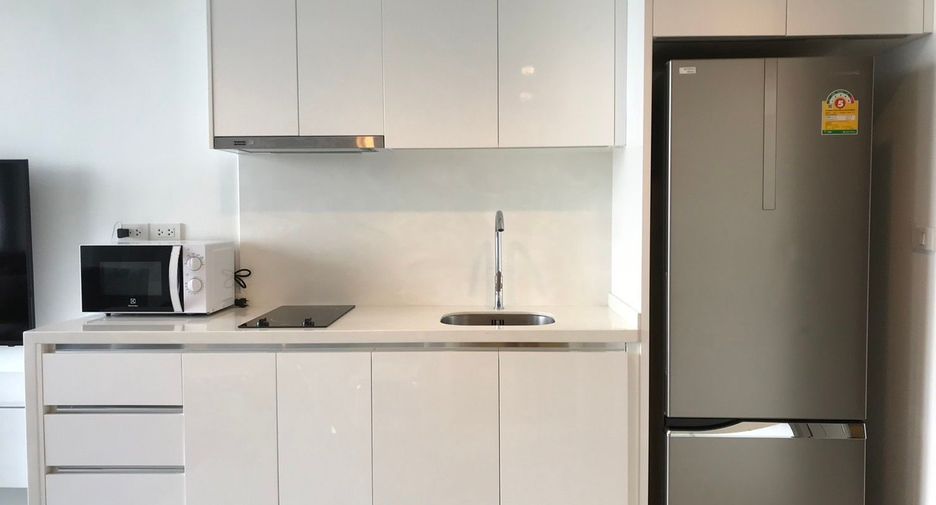 Apartamento en alquiler de 1 habitaciones en Sathon, Bangkok