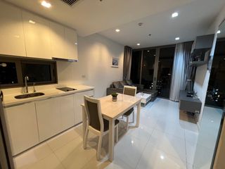 Apartamento en alquiler de 1 habitaciones en Sathon, Bangkok