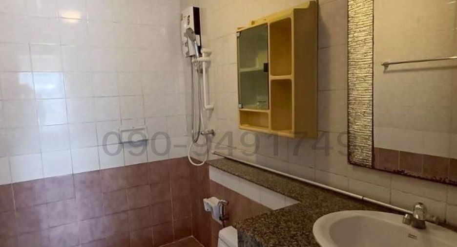 For rent 3 bedrooms retail Space in Suan Luang, Bangkok