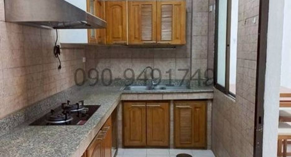 Gewerbefläche zur Miete mit 3 Zimmer in Suan Luang, Bangkok