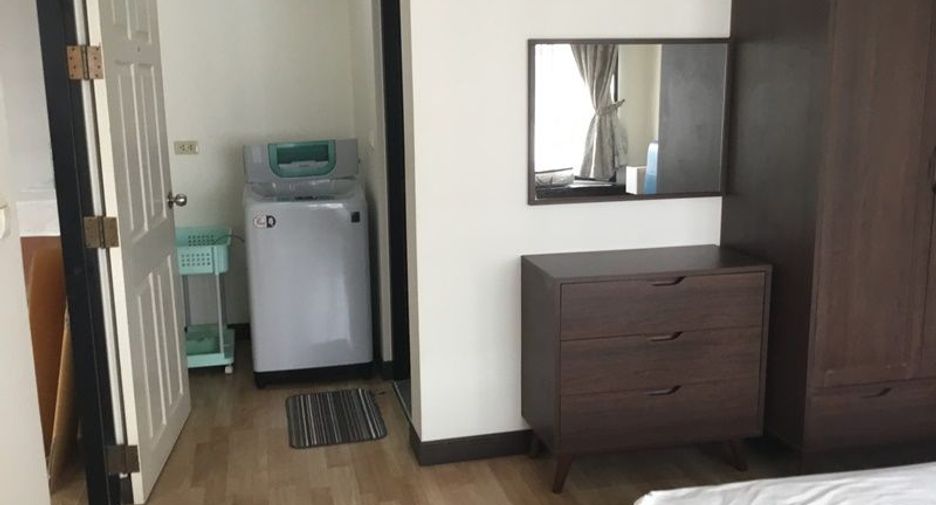 Apartamento en alquiler de 2 habitaciones en Bang Rak, Bangkok