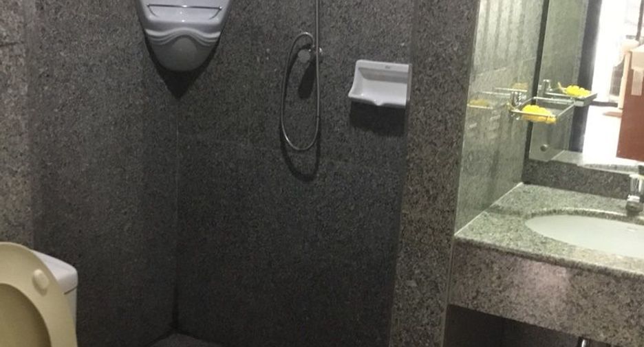 Apartamento en alquiler de 2 habitaciones en Bang Rak, Bangkok