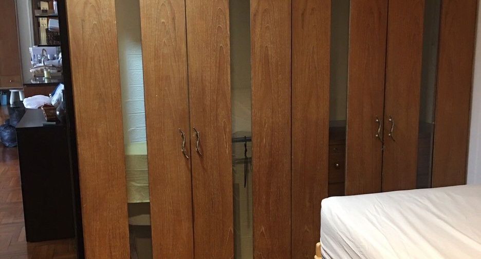 Apartamento en alquiler de 2 habitaciones en Bang Rak, Bangkok