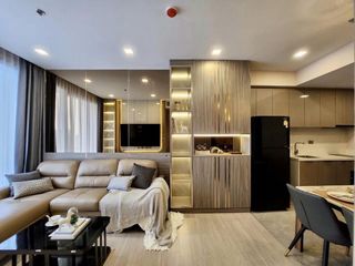 Apartamento en alquiler de 2 habitaciones en Huai Khwang, Bangkok