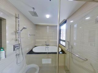 Apartamento en alquiler de 2 habitaciones en Pathum Wan, Bangkok
