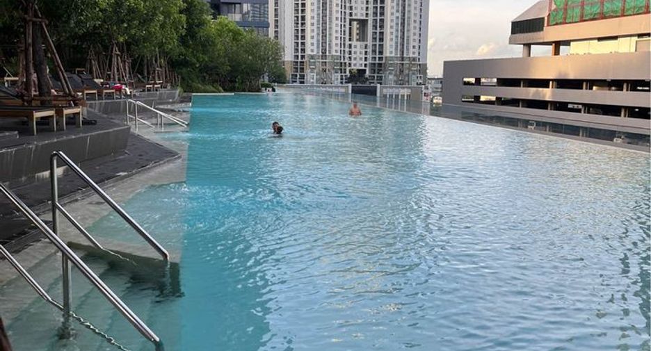 Apartamento en alquiler y en venta de 1 habitaciones en Huai Khwang, Bangkok