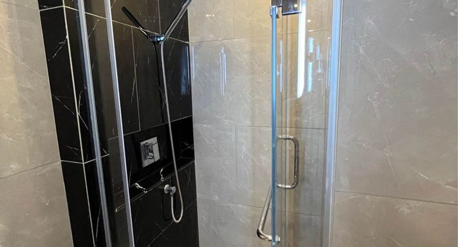 Apartamento en alquiler y en venta de 1 habitaciones en Huai Khwang, Bangkok