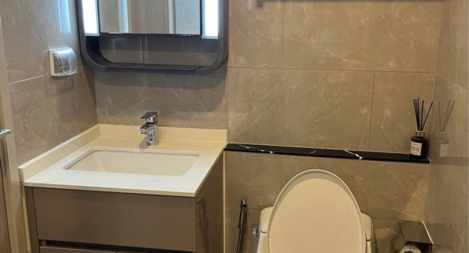 Apartamento en alquiler y en venta de 1 habitaciones en Huai Khwang, Bangkok