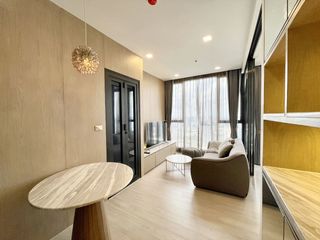 Apartamento en alquiler de 1 habitaciones en Huai Khwang, Bangkok
