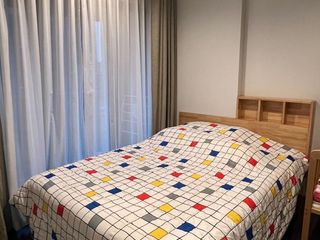 Apartamento en alquiler de 1 habitaciones en Huai Khwang, Bangkok