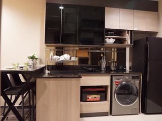 Apartamento en alquiler de 1 habitaciones en Huai Khwang, Bangkok