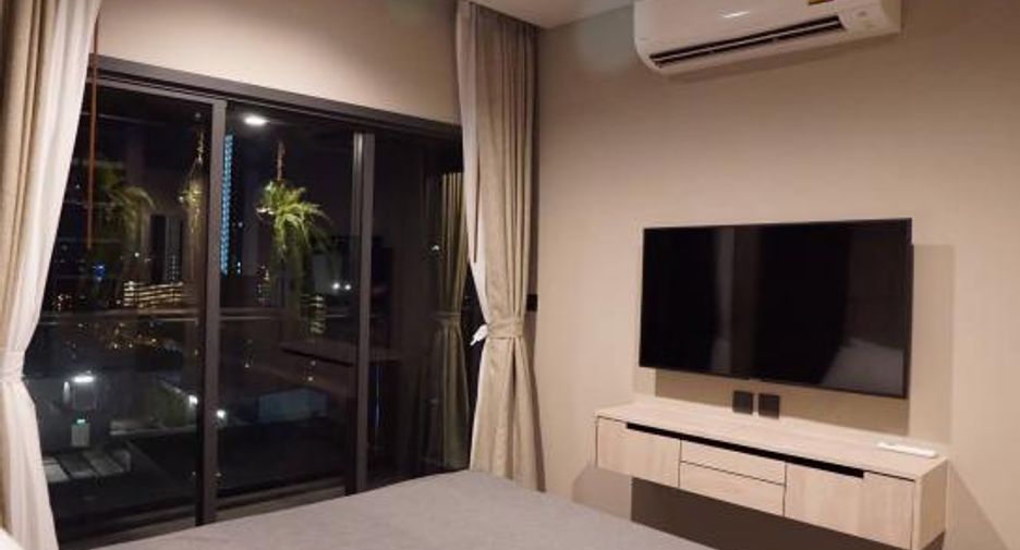 Apartamento en alquiler de 1 habitaciones en Huai Khwang, Bangkok