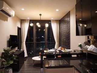 Apartamento en alquiler de 1 habitaciones en Huai Khwang, Bangkok