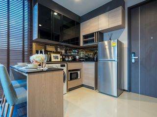 Apartamento en alquiler de 1 habitaciones en Huai Khwang, Bangkok