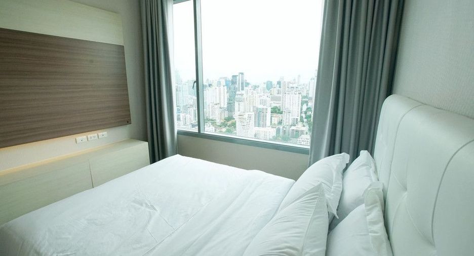 Apartamento en alquiler de 3 habitaciones en Watthana, Bangkok