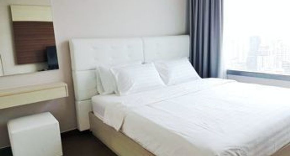 Apartamento en alquiler de 3 habitaciones en Watthana, Bangkok
