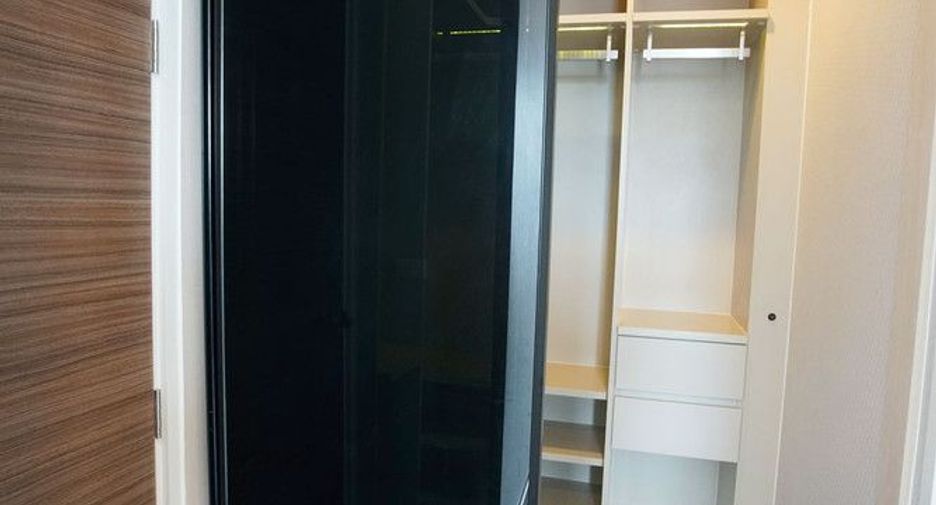 Apartamento en alquiler de 3 habitaciones en Watthana, Bangkok
