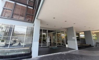 For sale 2 bedrooms condo in Huai Khwang, Bangkok