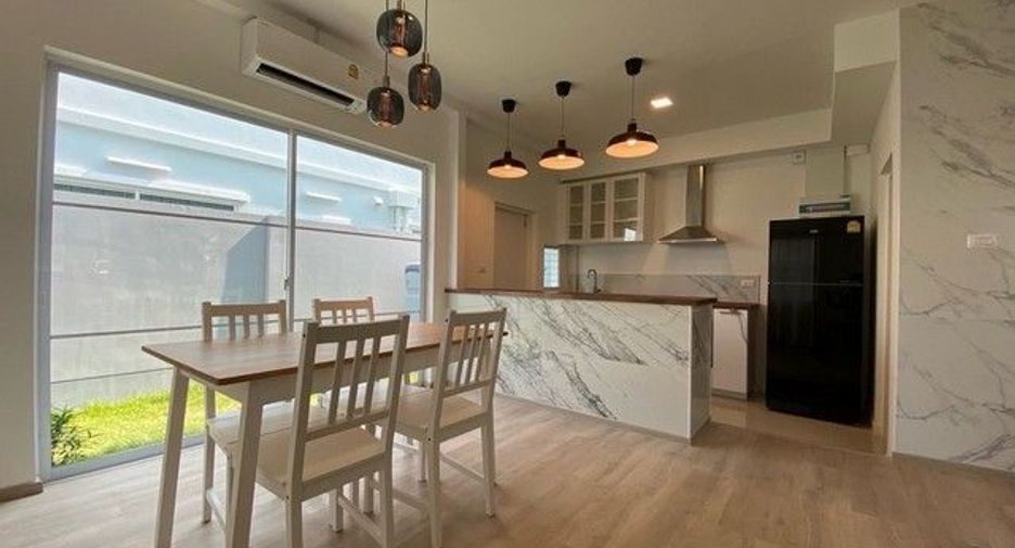 For rent 3 bedrooms house in Prawet, Bangkok