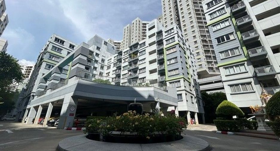 Wohnung zum Kauf mit 1 Zimmer in Yan Nawa, Bangkok