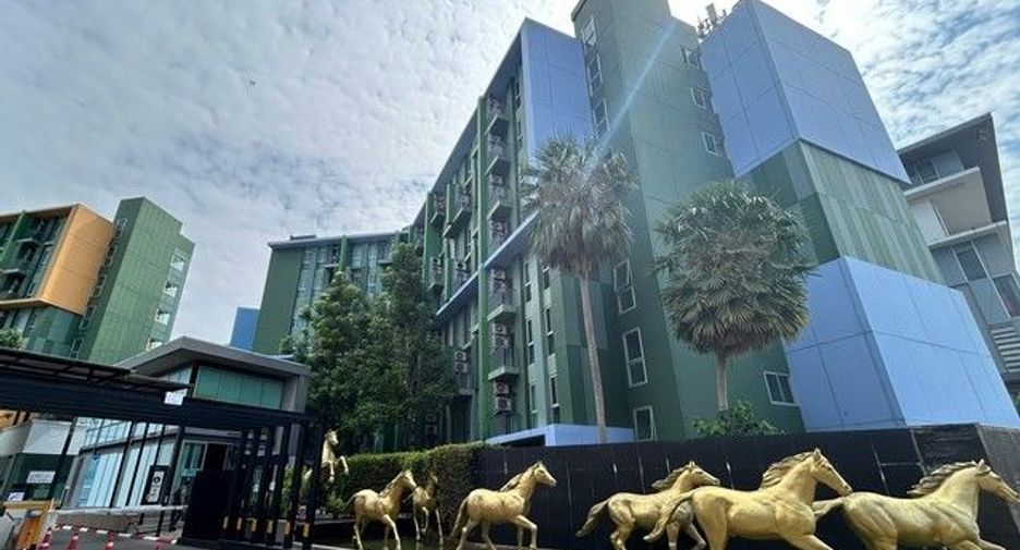 À vendre 1 chambre condo à Khan Na Yao, Bangkok