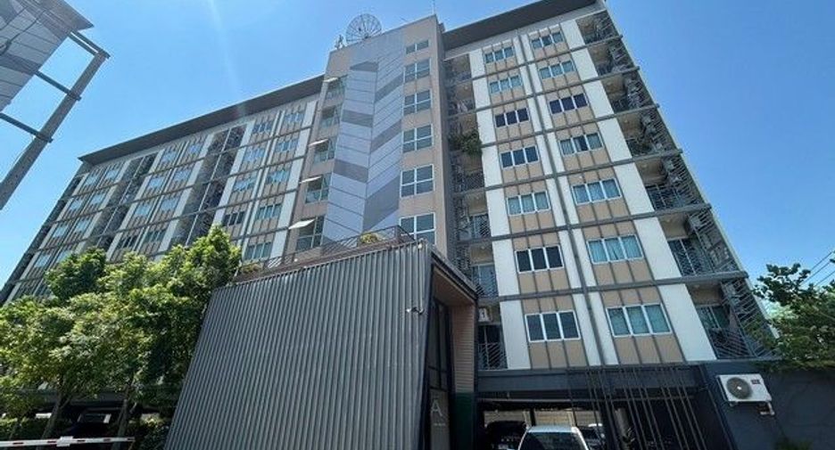 À vendre 1 chambre condo à Lat Phrao, Bangkok