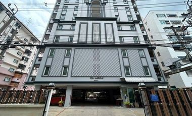 For sale 1 bed condo in Suan Luang, Bangkok