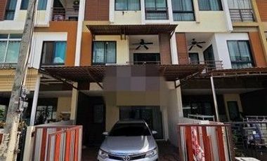 For rent 3 bedrooms house in Lak Si, Bangkok
