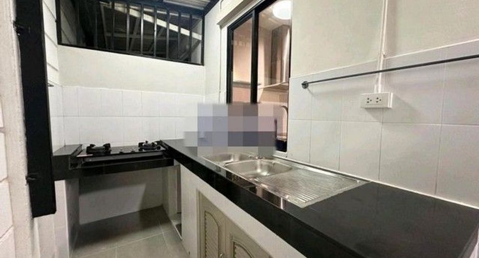 For rent 3 bedrooms house in Lak Si, Bangkok