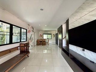 For rent 5 bedrooms house in Thanyaburi, Pathum Thani