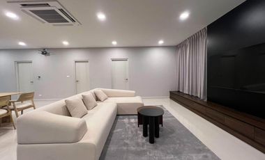 Casa en alquiler y en venta de 4 habitaciones en Bang Phli, Samut Prakan