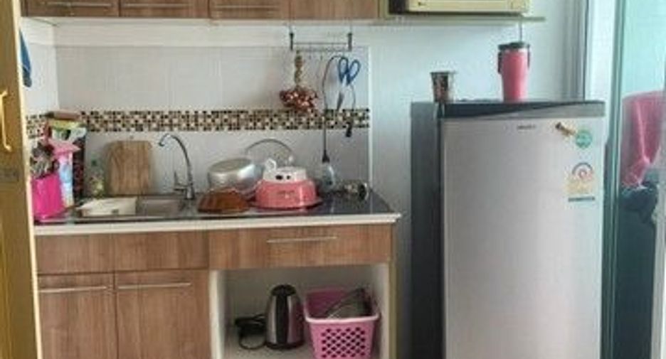 For sale 1 bed condo in Ban Khai, Rayong