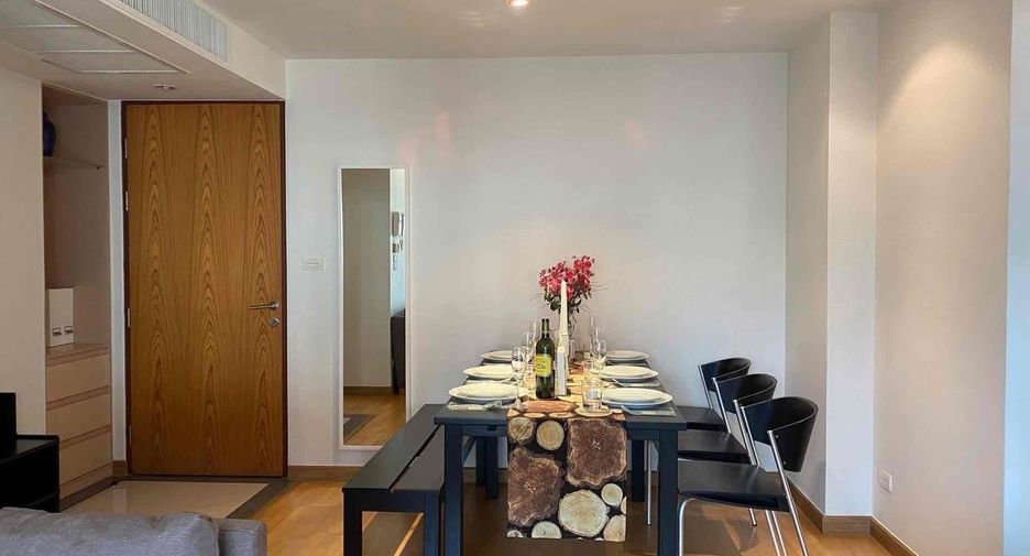 Condo en alquiler y en venta de 3 habitaciones en Phra Khanong, Bangkok
