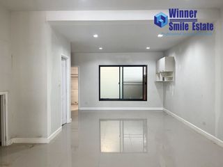 For rent 4 bedrooms townhouse in Bang Phli, Samut Prakan