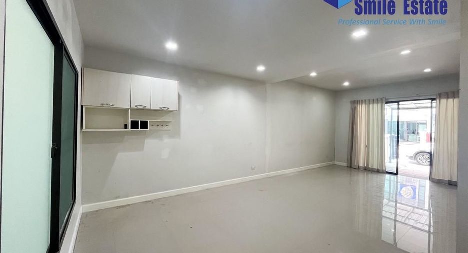 For rent 4 bedrooms townhouse in Bang Phli, Samut Prakan