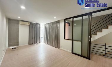 For rent 4 bedrooms townhouse in Bang Phli, Samut Prakan