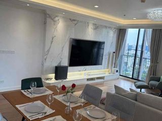 For sale 3 bedrooms condo in Watthana, Bangkok