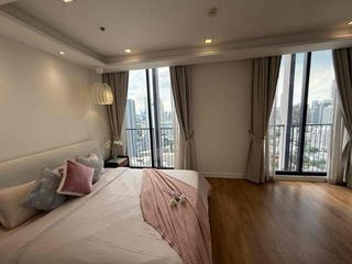 For sale 3 bedrooms condo in Watthana, Bangkok