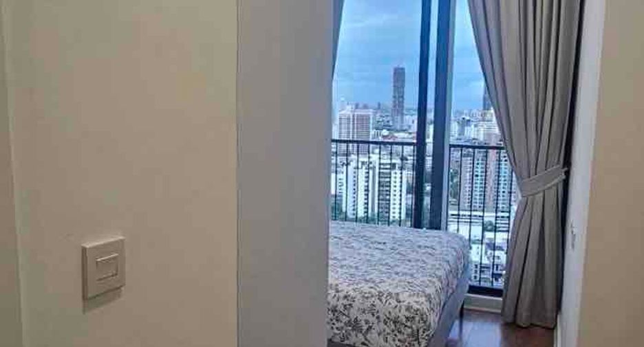 For sale 3 bedrooms condo in Watthana, Bangkok
