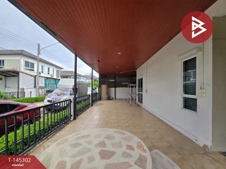 For sale 3 bedrooms townhouse in Mueang Pathum Thani, Pathum Thani