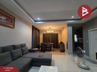 For sale 3 bedrooms townhouse in Mueang Pathum Thani, Pathum Thani