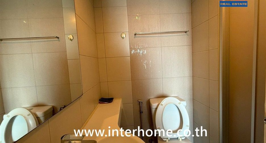 For sale 1 bed condo in Wang Thonglang, Bangkok