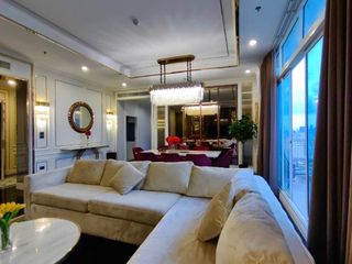 For rent 4 bedrooms condo in Huai Khwang, Bangkok