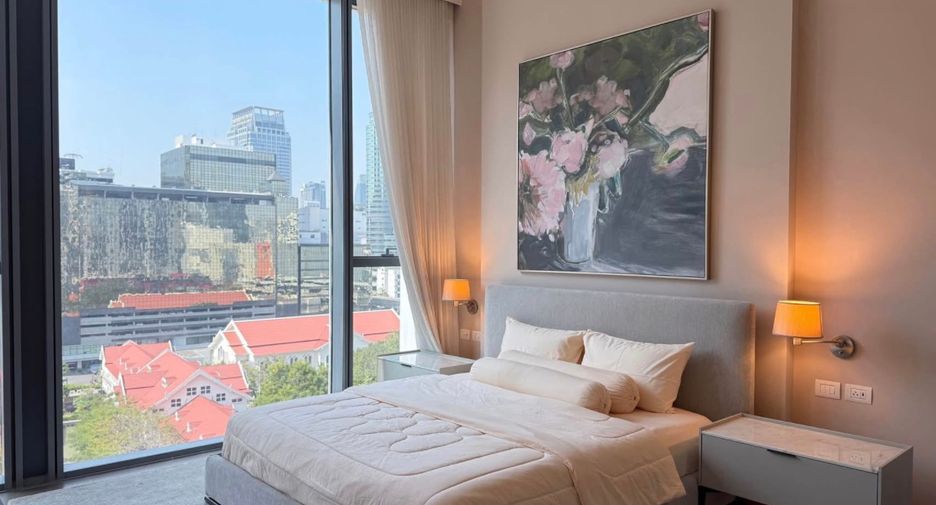 For rent 2 bedrooms condo in Pathum Wan, Bangkok